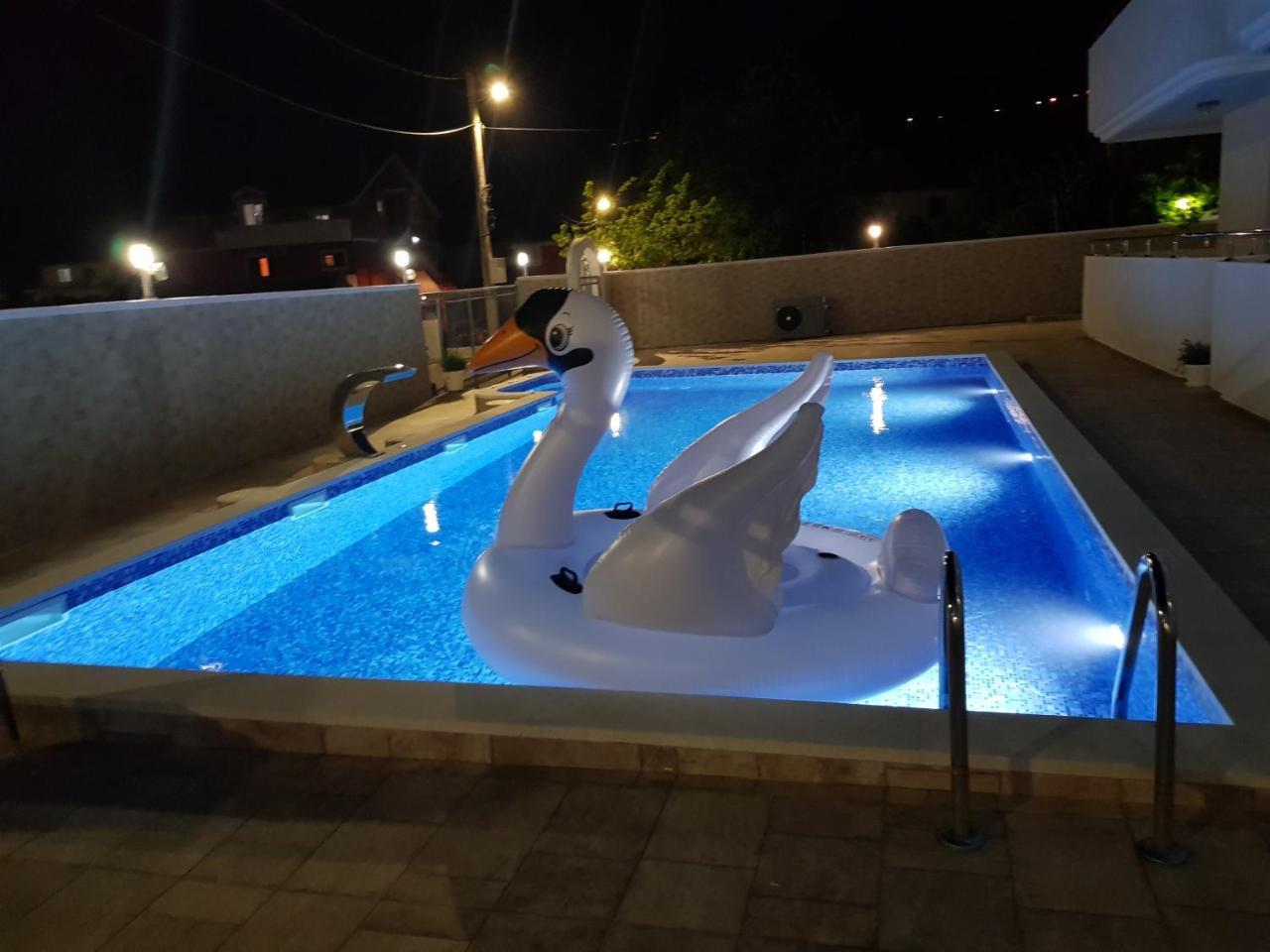 Bianca Apartments Herceg Novi Bagian luar foto